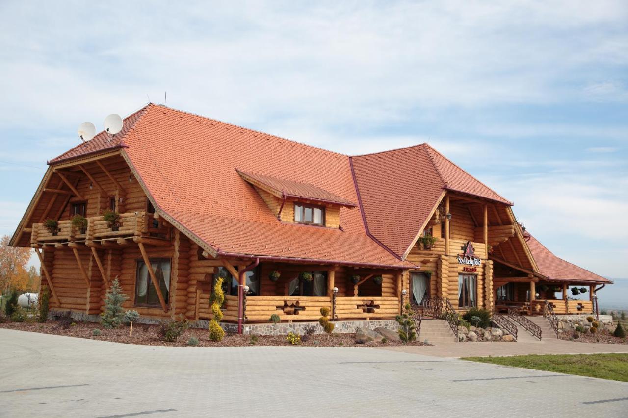 Szekelyfoeld Fogado Otel Borzont Dış mekan fotoğraf